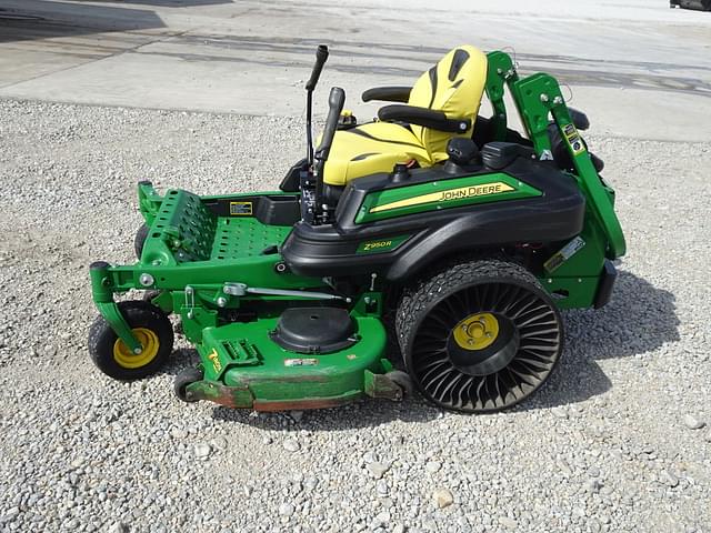 Image of John Deere Z950R equipment image 1