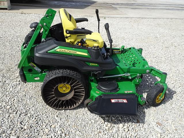 Image of John Deere Z950R equipment image 3