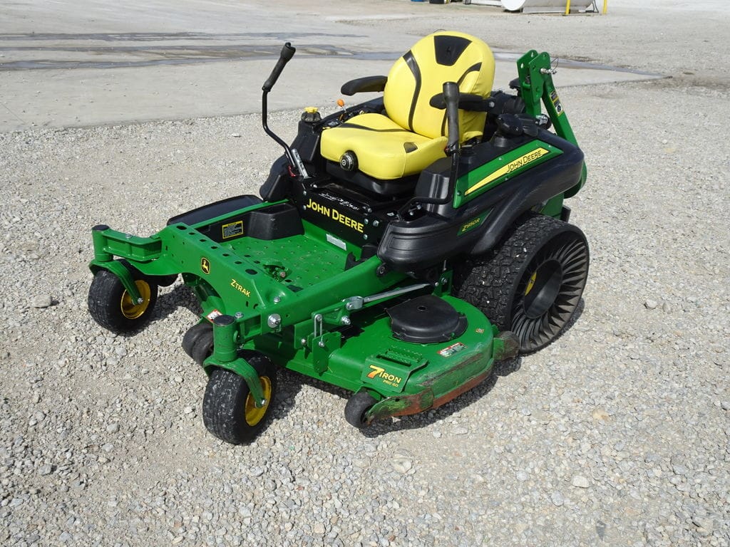 2017 John Deere Z950R Equipment Image0