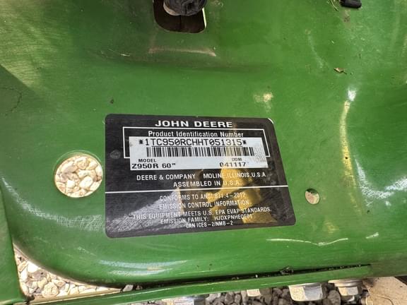 Image of John Deere Z950R equipment image 4