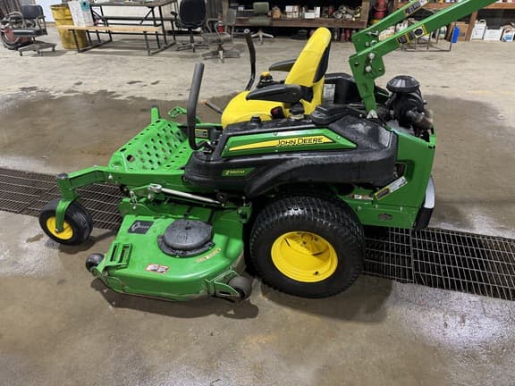 Image of John Deere Z960M equipment image 1