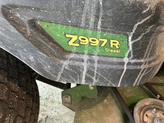 Image of John Deere Z997R equipment image 4