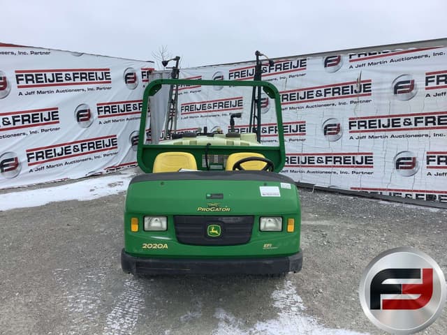 Image of John Deere 2020A equipment image 1