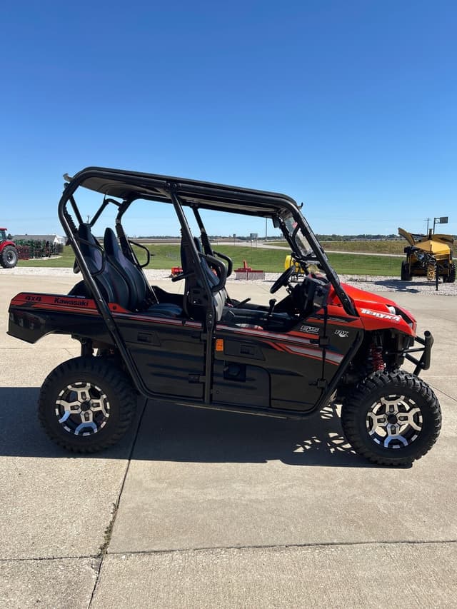 Image of Kawasaki Teryx4 800 EPS LE equipment image 1