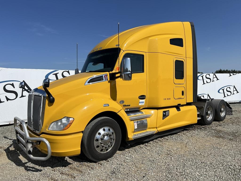 Image of Kenworth T680 Primary image