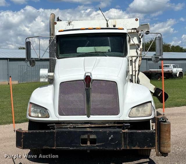 Image of Kenworth T370 equipment image 1