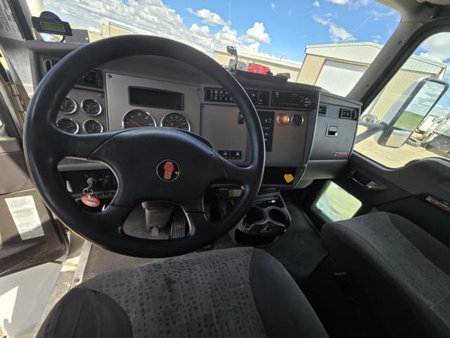 Image of Kenworth T370 equipment image 4