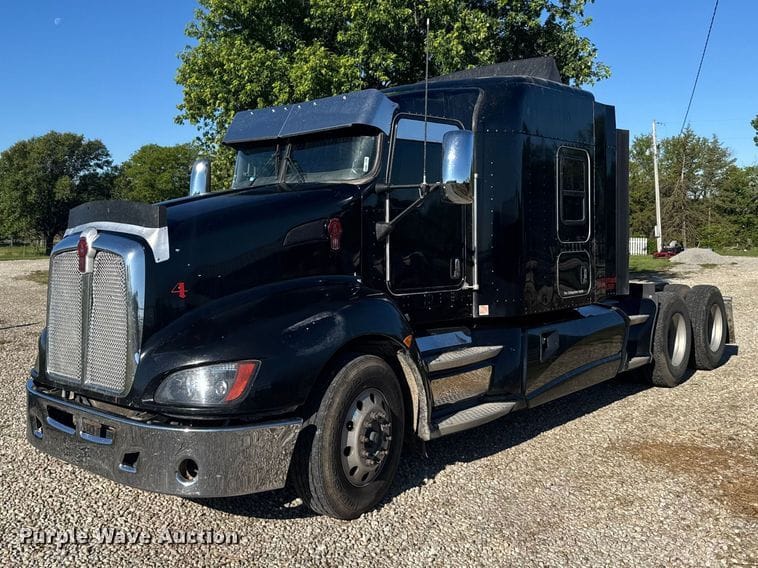 2017 Kenworth T660 Equipment Image0