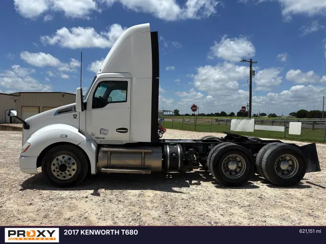 Image of Kenworth T680 equipment image 1