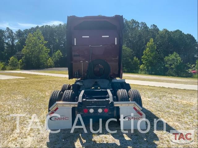Image of Kenworth T680 equipment image 3