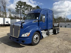 2017 Kenworth T680 Image
