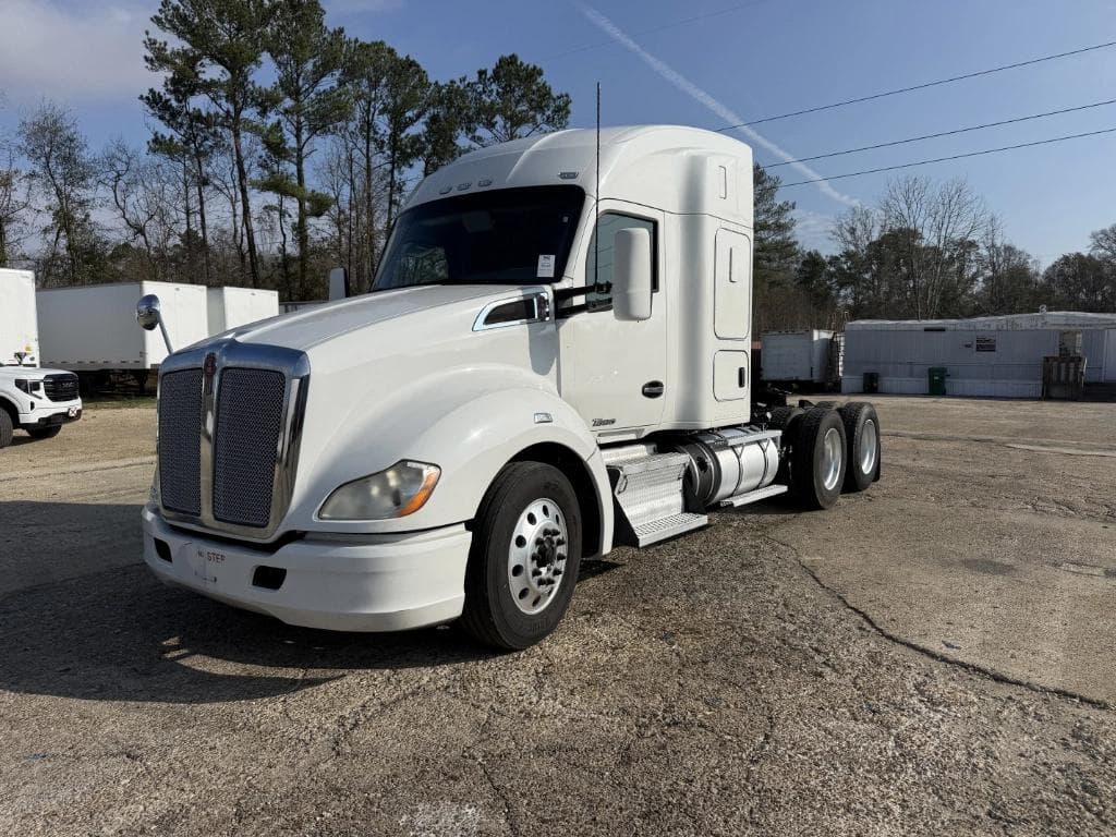 Image of Kenworth T680 Primary image