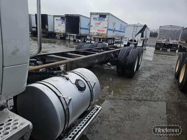 Image of Kenworth T680 equipment image 1