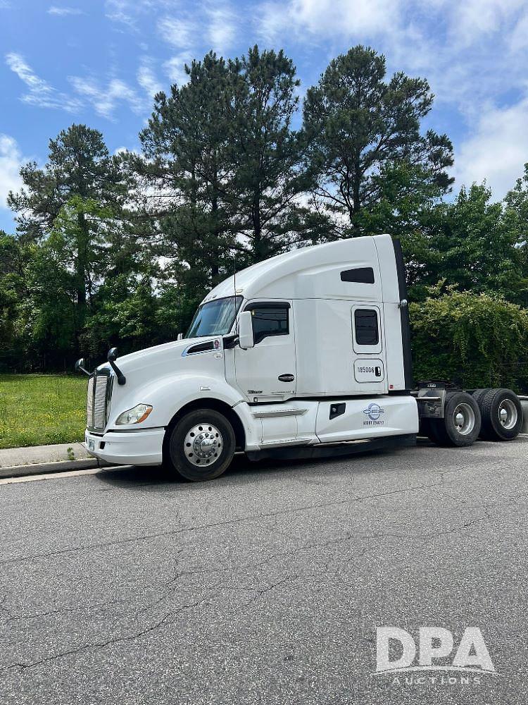 Image of Kenworth T680 Primary image