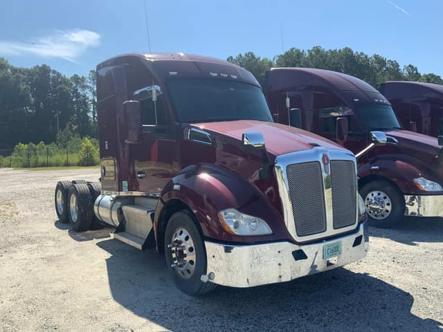 Image of Kenworth T680 equipment image 2