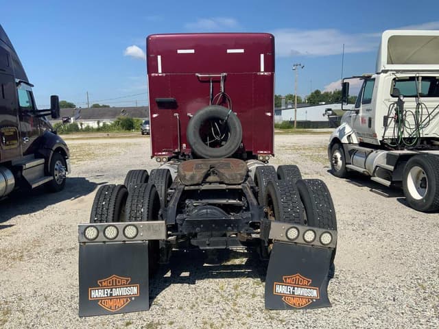 Image of Kenworth T680 equipment image 3