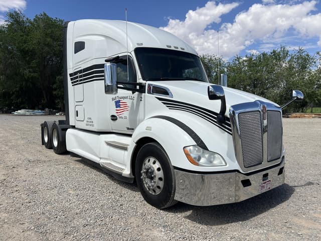 Image of Kenworth T680 equipment image 2