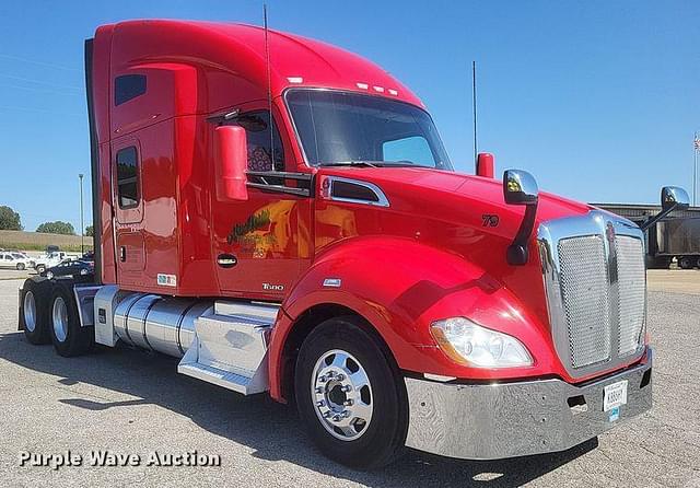 Image of Kenworth T680 equipment image 2