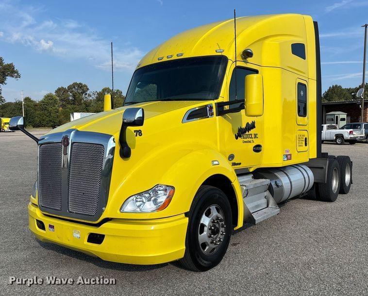 Image of Kenworth T680 Primary image