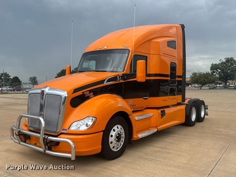 2017 Kenworth T680 Equipment Image0