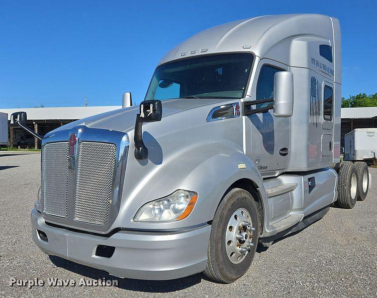 Image of Kenworth T680 Primary image