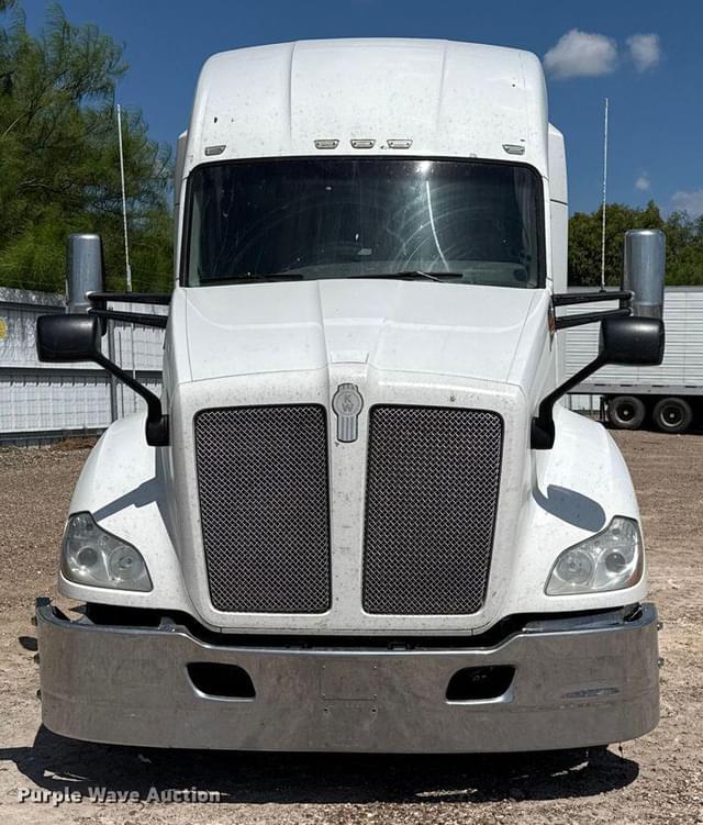 Image of Kenworth T680 equipment image 1