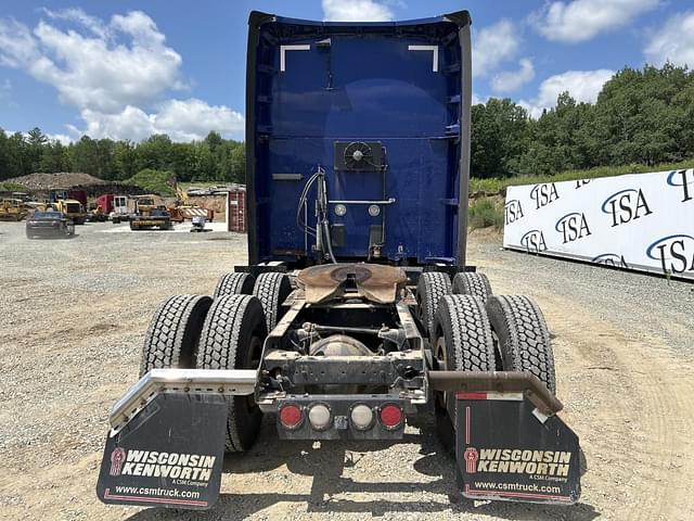 Image of Kenworth T680 equipment image 3