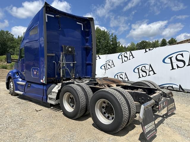 Image of Kenworth T680 equipment image 2