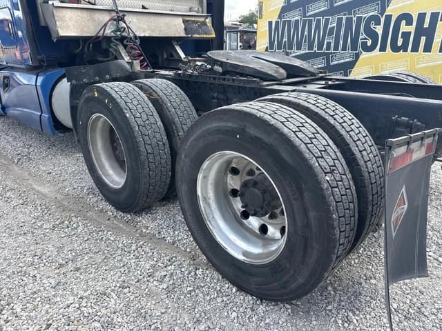 Image of Kenworth T680 equipment image 2