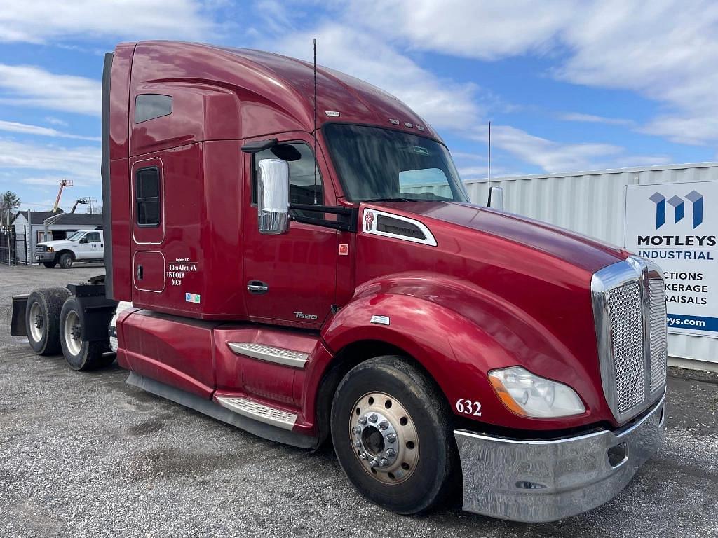 Image of Kenworth T680 Primary image