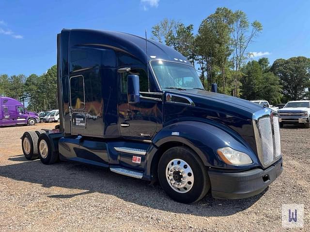Image of Kenworth T680 equipment image 2