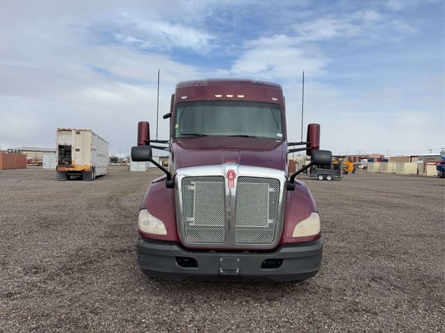 Image of Kenworth T680 equipment image 1