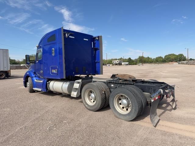 Image of Kenworth T680 equipment image 3