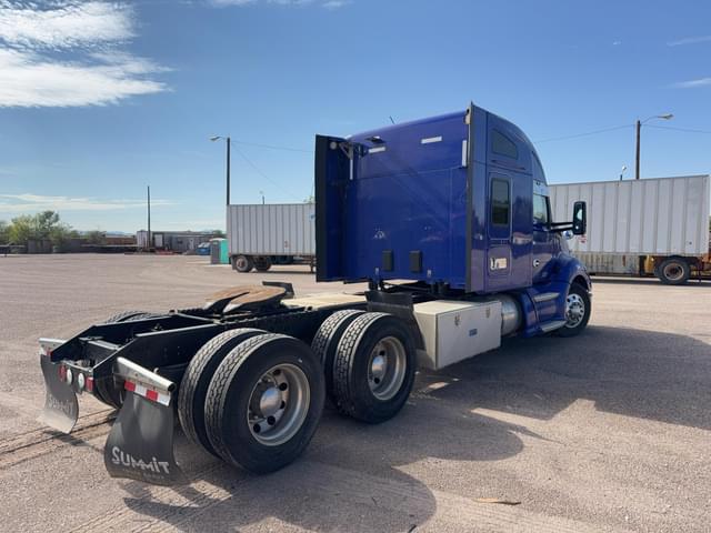 Image of Kenworth T680 equipment image 2