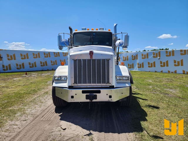 Image of Kenworth T800 equipment image 1