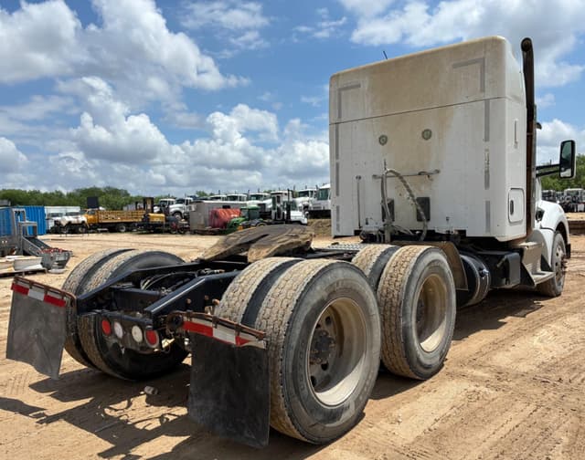Image of Kenworth T880 equipment image 3