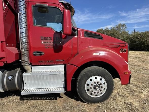 Image of Kenworth T880 equipment image 1