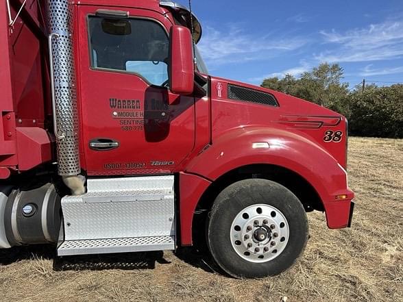 Image of Kenworth T880 equipment image 1