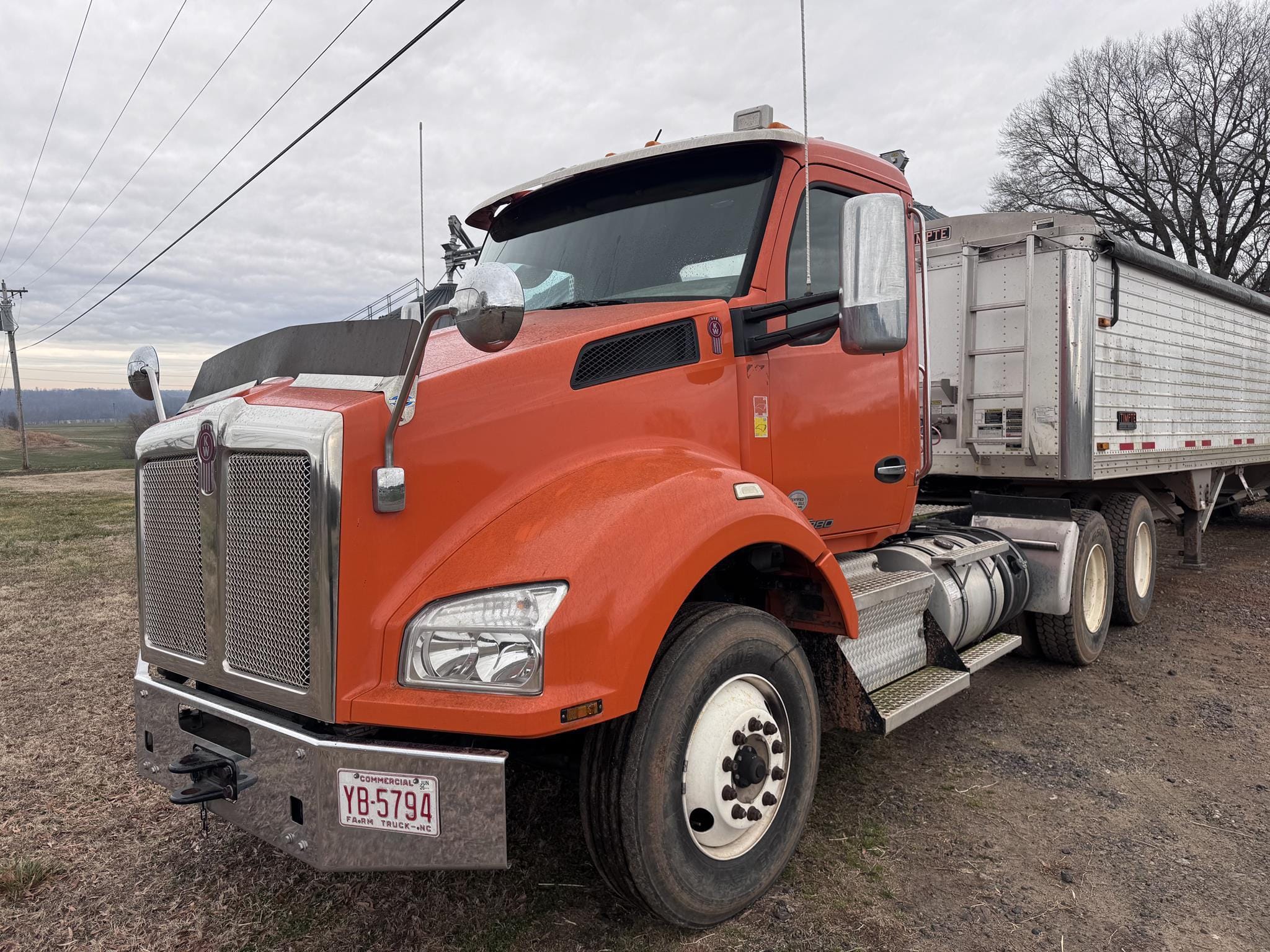 2017 Kenworth T880 Equipment Image0