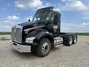 2017 Kenworth T880 Image