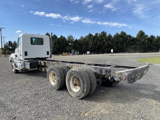 Image of Kenworth T880 equipment image 2