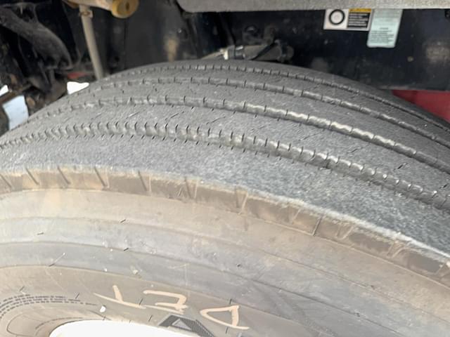 Image of Kenworth T880 equipment image 4