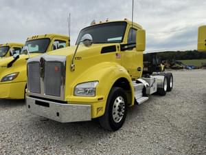 2017 Kenworth T880 Image