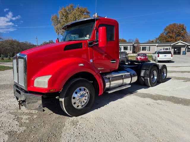 Image of Kenworth T880 equipment image 2