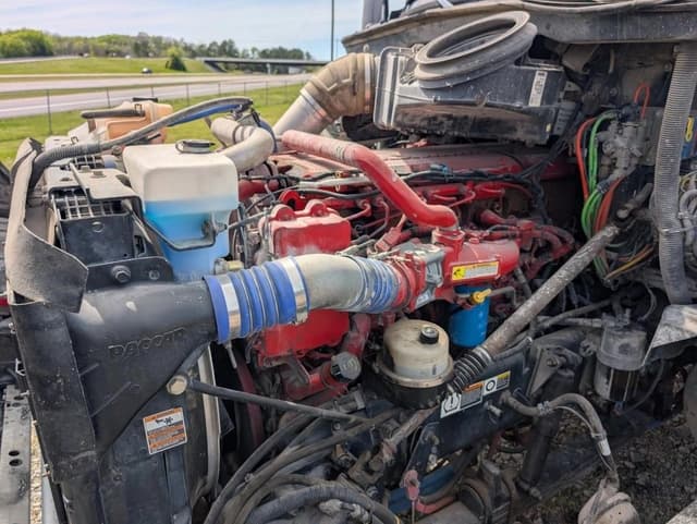 Image of Kenworth T880 equipment image 4