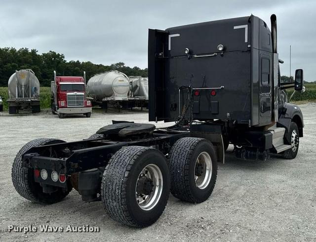 Image of Kenworth T880 equipment image 4