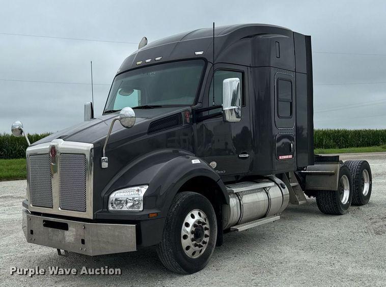 Image of Kenworth T880 Primary image