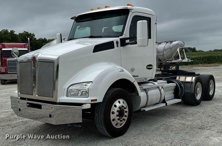 Image of Kenworth T880 Primary image