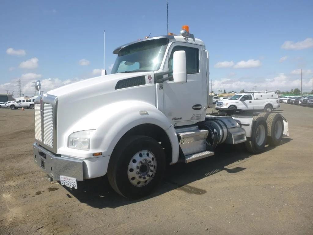 2017 Kenworth T880 Equipment Image0