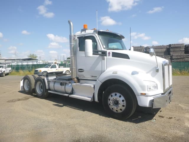 Image of Kenworth T880 equipment image 1